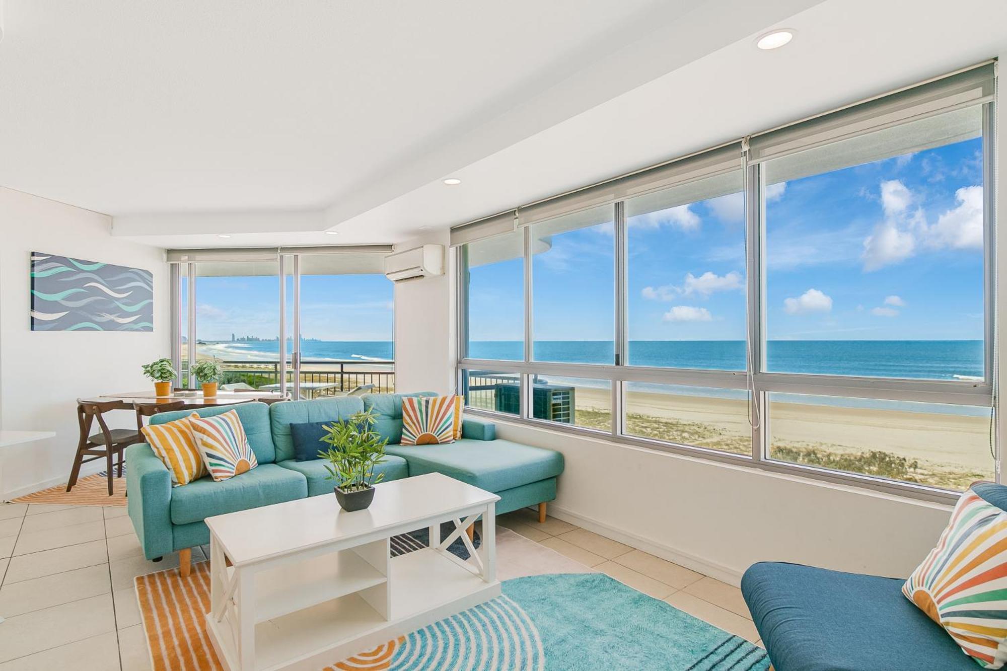 Oceanside Resort - Absolute Beachfront Apartments Голд-Кост Экстерьер фото