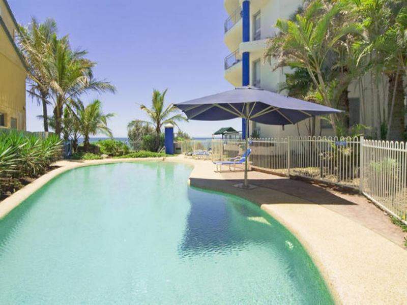 Oceanside Resort - Absolute Beachfront Apartments Голд-Кост Экстерьер фото